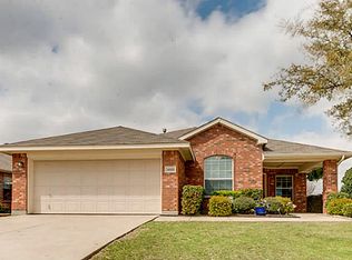 4523 Oakgrove Ln, Sachse, TX 75048