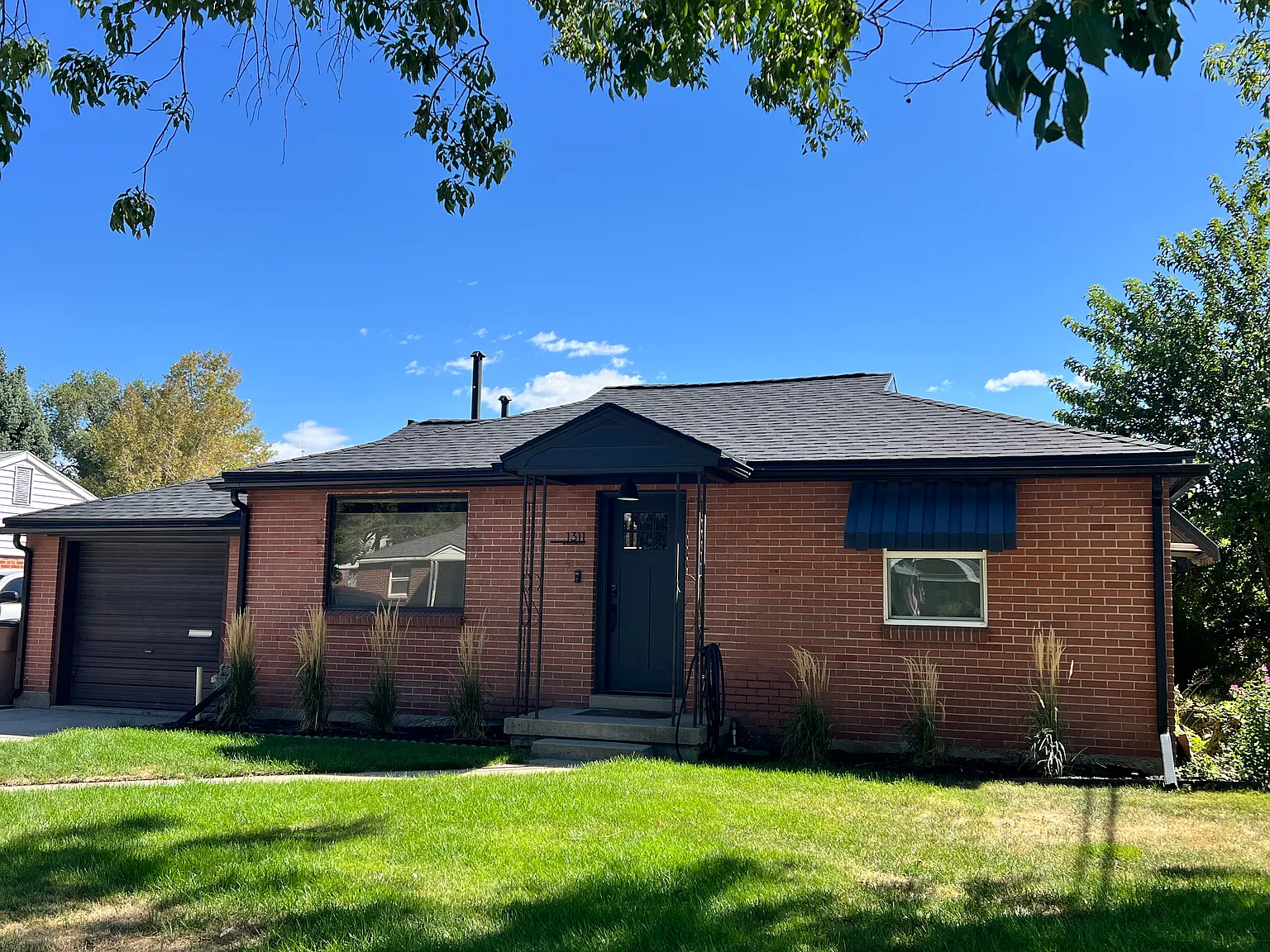 3 bed, 1104 sqft, $2,100 — Photo 1