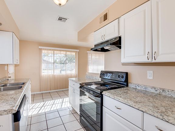 4th image of 3928 W Orange Dr