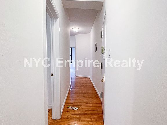 5th image of 310 Convent Ave APT 5c