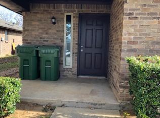 1628 Brown Trl #1628, Hurst, TX 76054