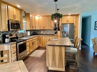 870 Hillcrest Dr, Crossville, TN 38555