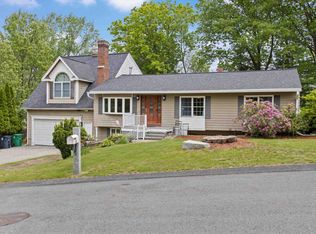 10 Hunters Ln, Nashua, NH 03063