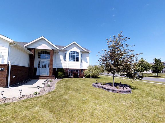 2nd image of 378 Edgewater Dr