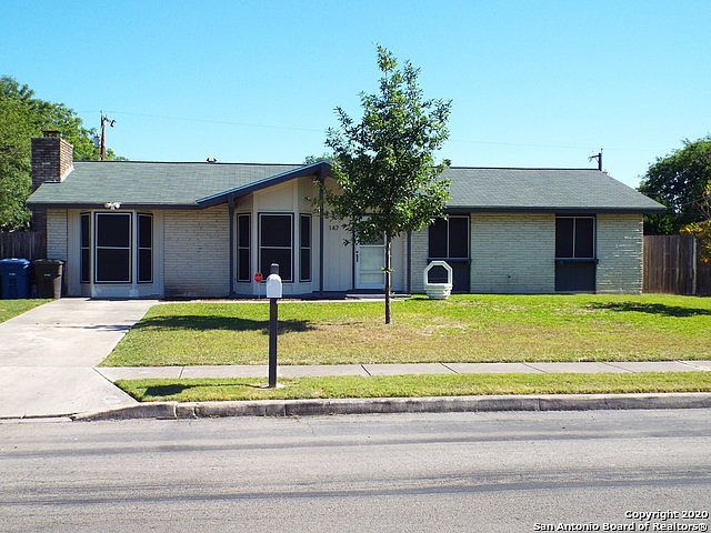 1st image of 147 Meadow Glen Dr