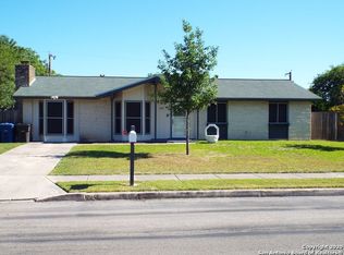 147 Meadow Glen Dr, San Antonio, TX 78227