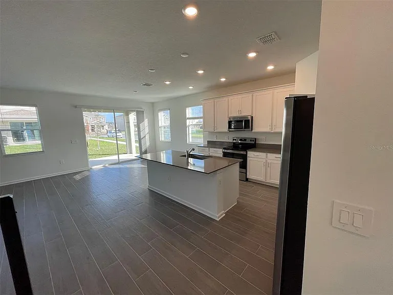 10163 Salt Point Dr — Photo 12