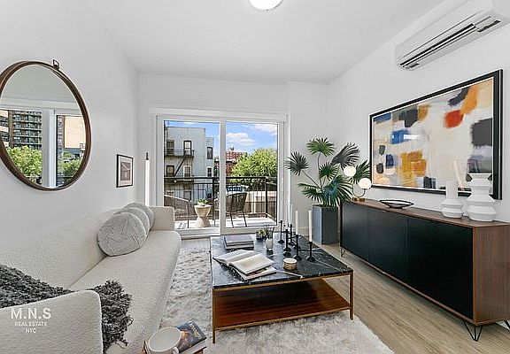 4th image of 550 Prospect Pl #507