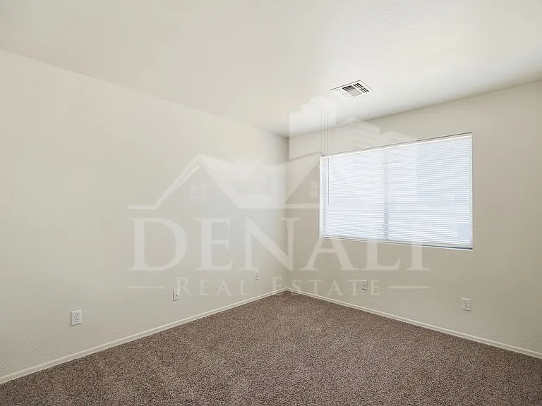 6107 N 135th Dr — Photo 14