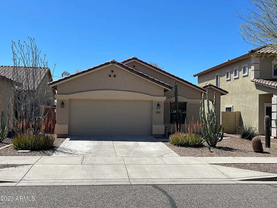2557 W Brilliant Sky Dr