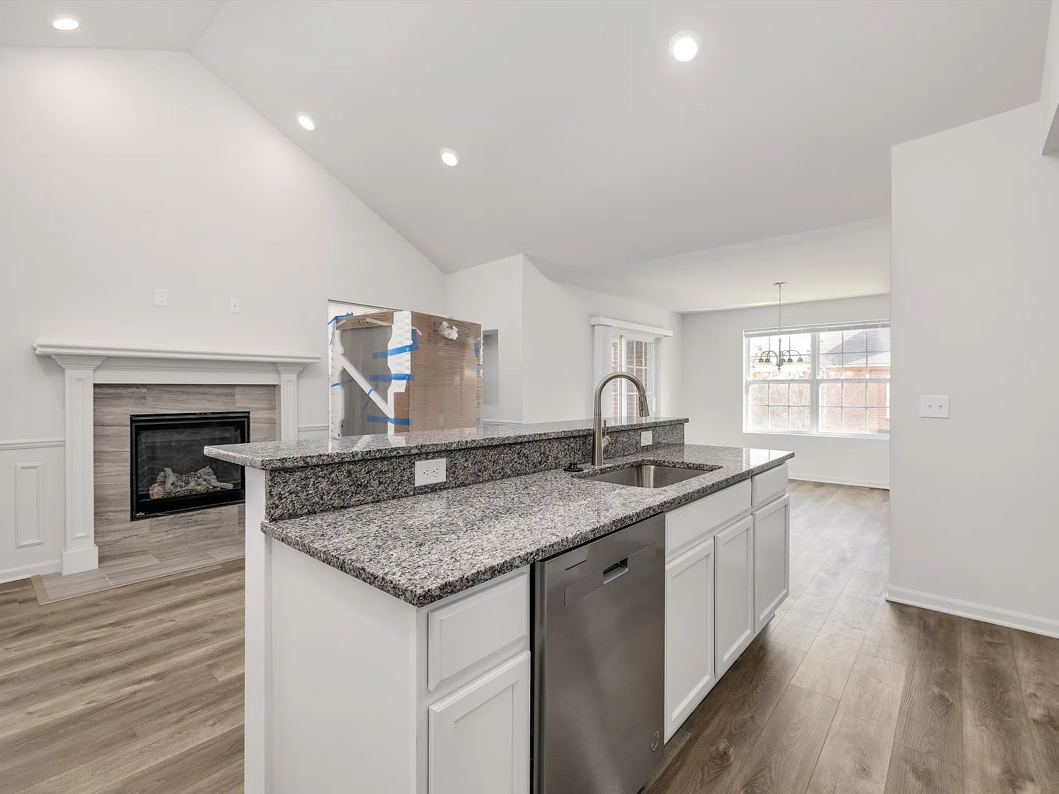 2 bed, 2.5 bath, 1600 sqft, $2,350 — Photo 3