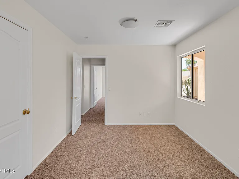 3321 W Gary Dr — Photo 25
