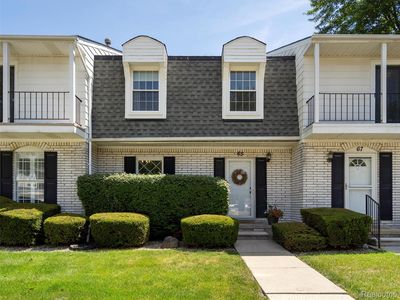 65 Stratford Ln, Rochester, MI, 48309