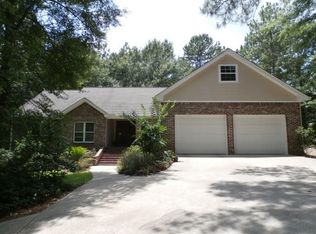 30 Woodleaf St, Hattiesburg, MS 39402
