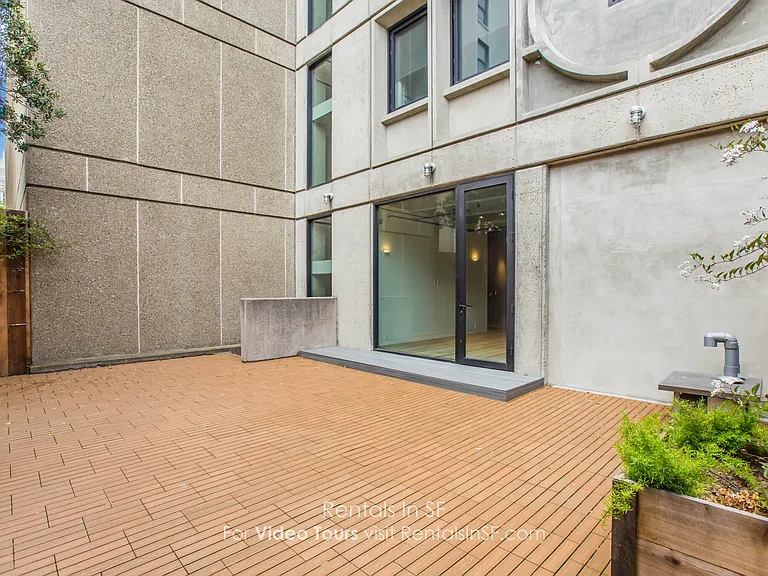 2232 1/2 Webster St — Photo 17