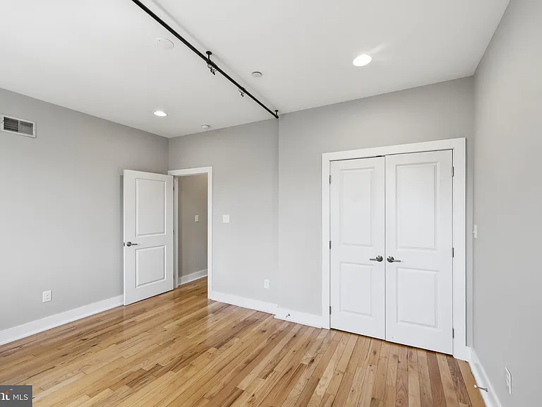 2313 Ellsworth St — Photo 11