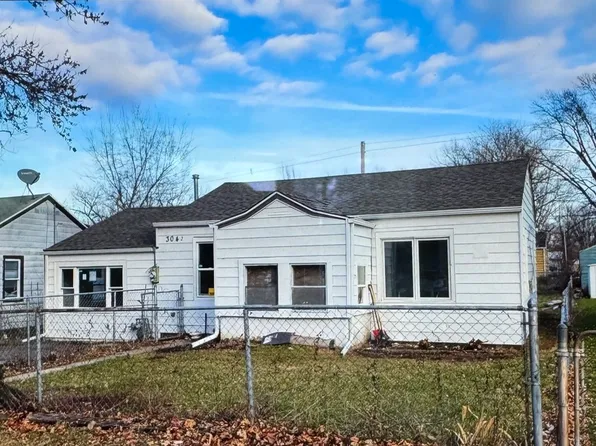 3042 Horton St, Rockford, IL 61109