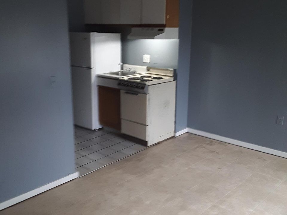 2nd image of 35 Chestnut St APT 306