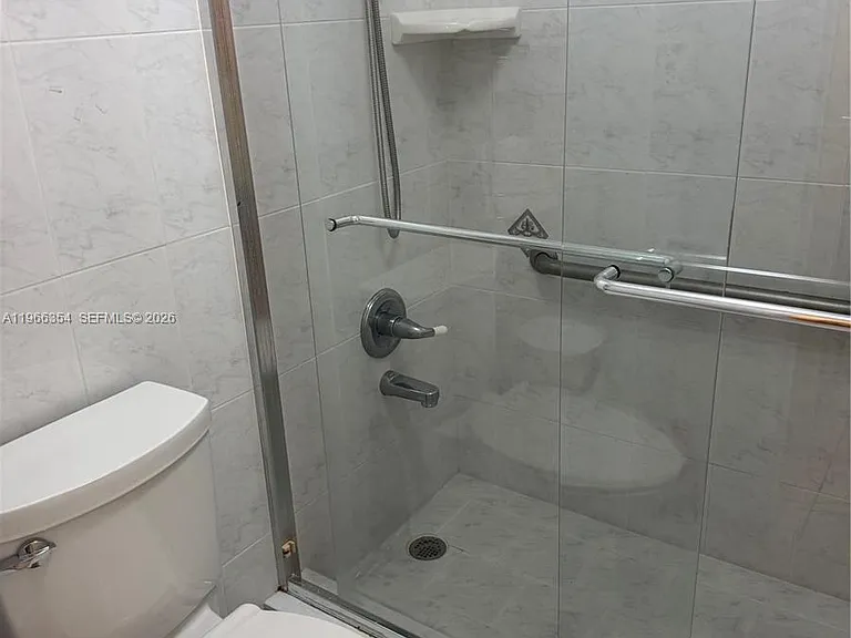 2899 Collins Ave #936 — Photo 38