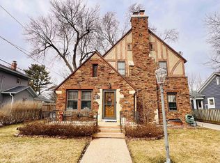 1403 Ruger Ave, Janesville, WI 53545