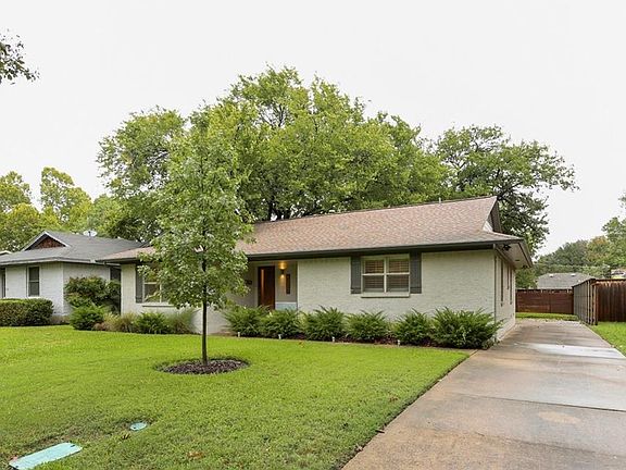 3rd image of 9620 Livenshire Dr