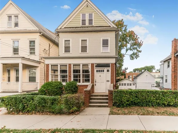 319 East 235th Street, Bronx, NY 10470