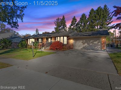 34356 Burton Ln, Livonia, MI, 48154