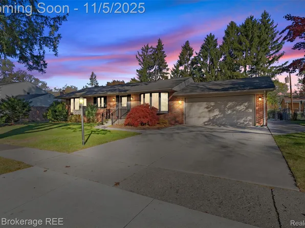 34356 Burton Ln, Livonia, MI 48154