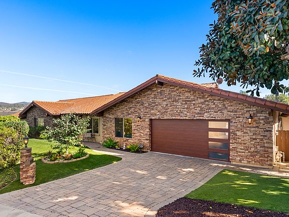 5th image of 7548 Viejo Castilla Way