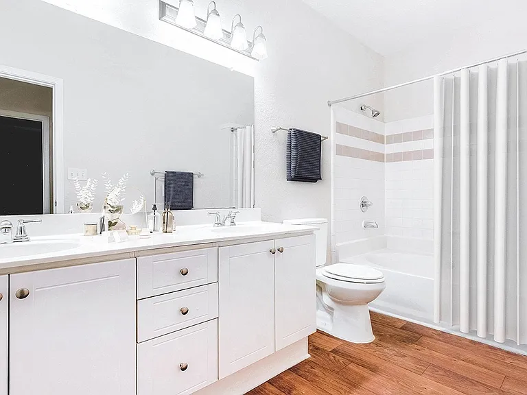 Elan at Mallard Creek Apartment Homes — Photo 75