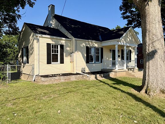 3rd image of 33 Eastern Ave