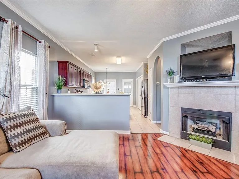 6851 Seaside Dr — Photo 5