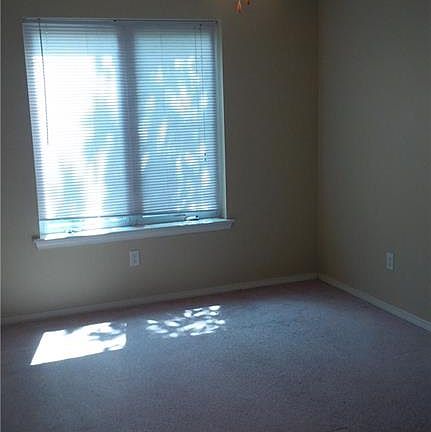 4th image of 835 W Piedmont Pl APT 3