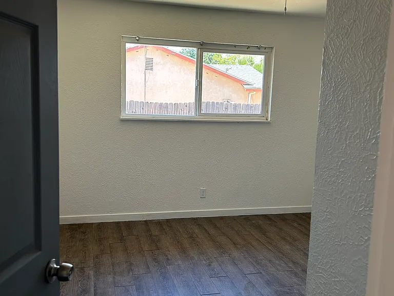 4739 Riosa Rd — Photo 4