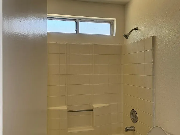1254 E Avenue J6 — Photo 3