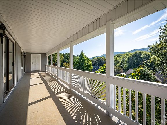 5th image of 5388 Montanya View Ct