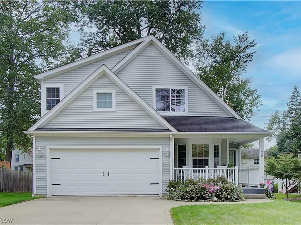 32 Houghton Rd, Northfield, OH 44067
