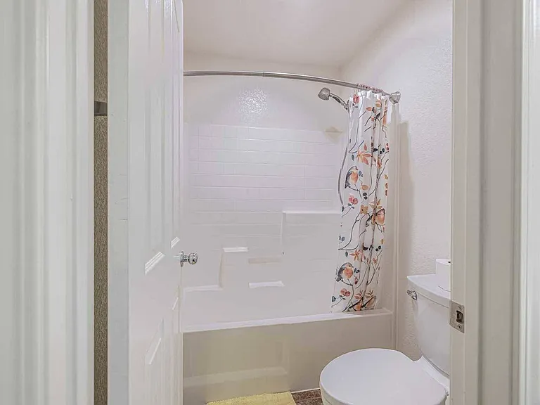 37058 Alton Dr — Photo 27