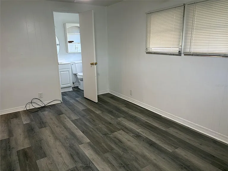 5221 Beechmont Ave — Photo 16