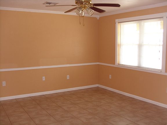 5th image of 2301 W Christie Dr
