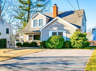 9 Douglas Pl, Eastchester, NY 10709