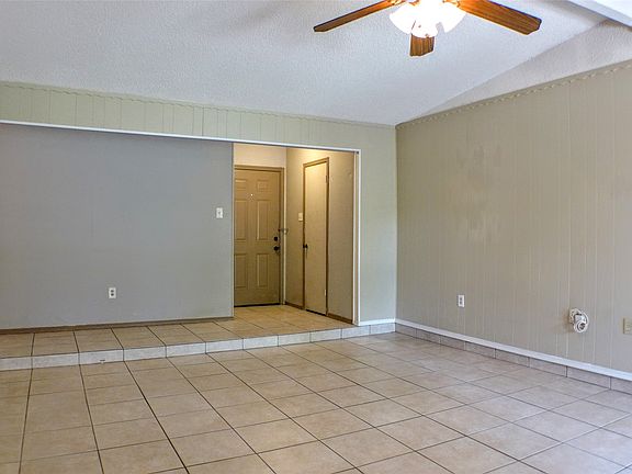 4th image of 5409 Inglewood Ln