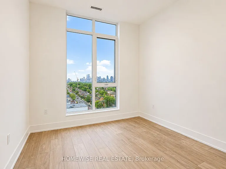858 Dupont St #Penthouse 28 — Photo 22