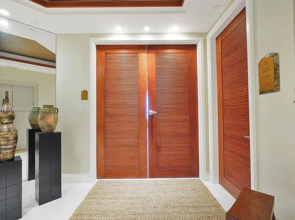 16047 Collins Ave APT 2904, Sunny Isles Beach, FL 33160