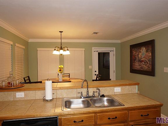 5th image of 38224 Shelby Dr