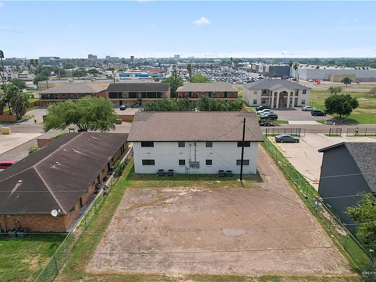 211 Gastel Cir #4 — Photo 19