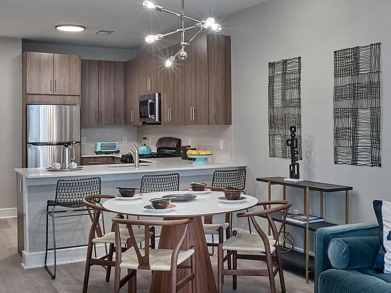 307 W Elizabeth Ave — Photo 17