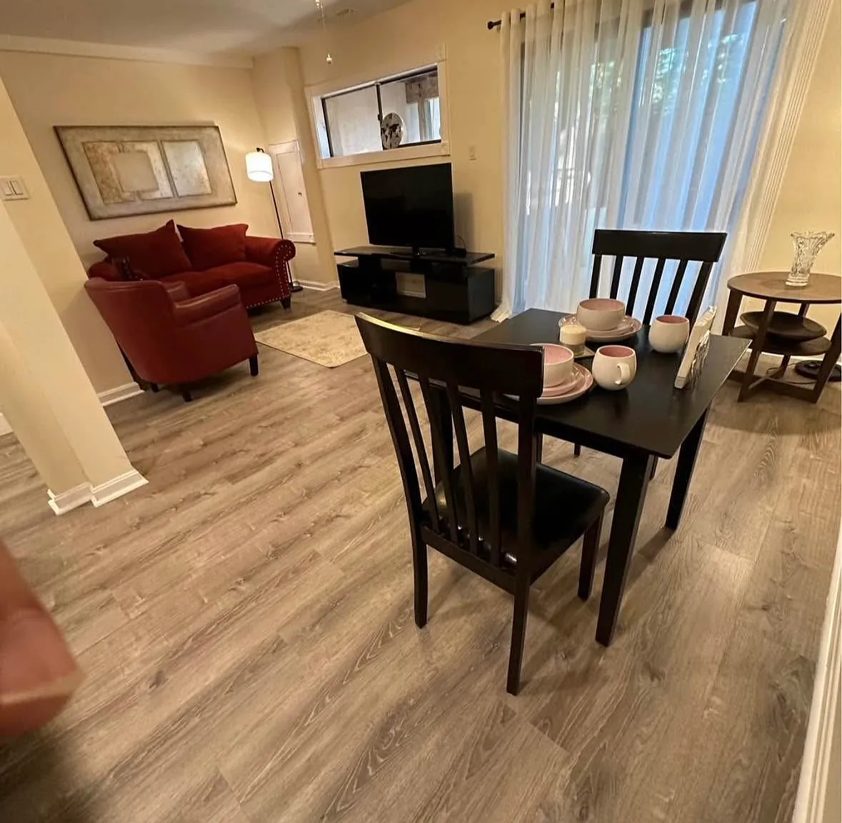 1 bed, 800 sqft, $1,800 — Photo 1