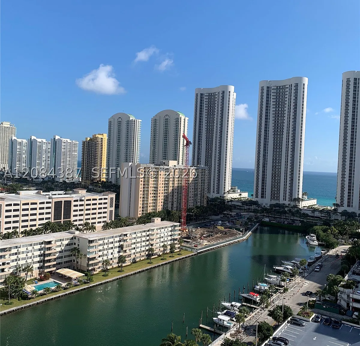 1 bed, 1.5 bath, 762 sqft, $2,250 — Photo 1