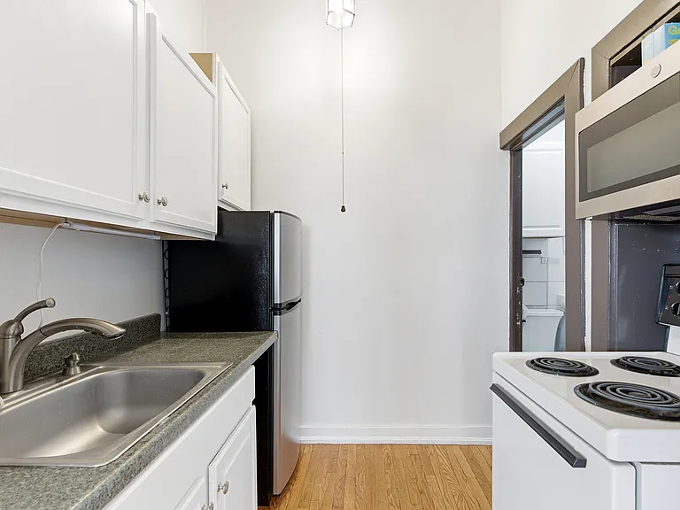105 N Loudoun St #1 — Photo 7